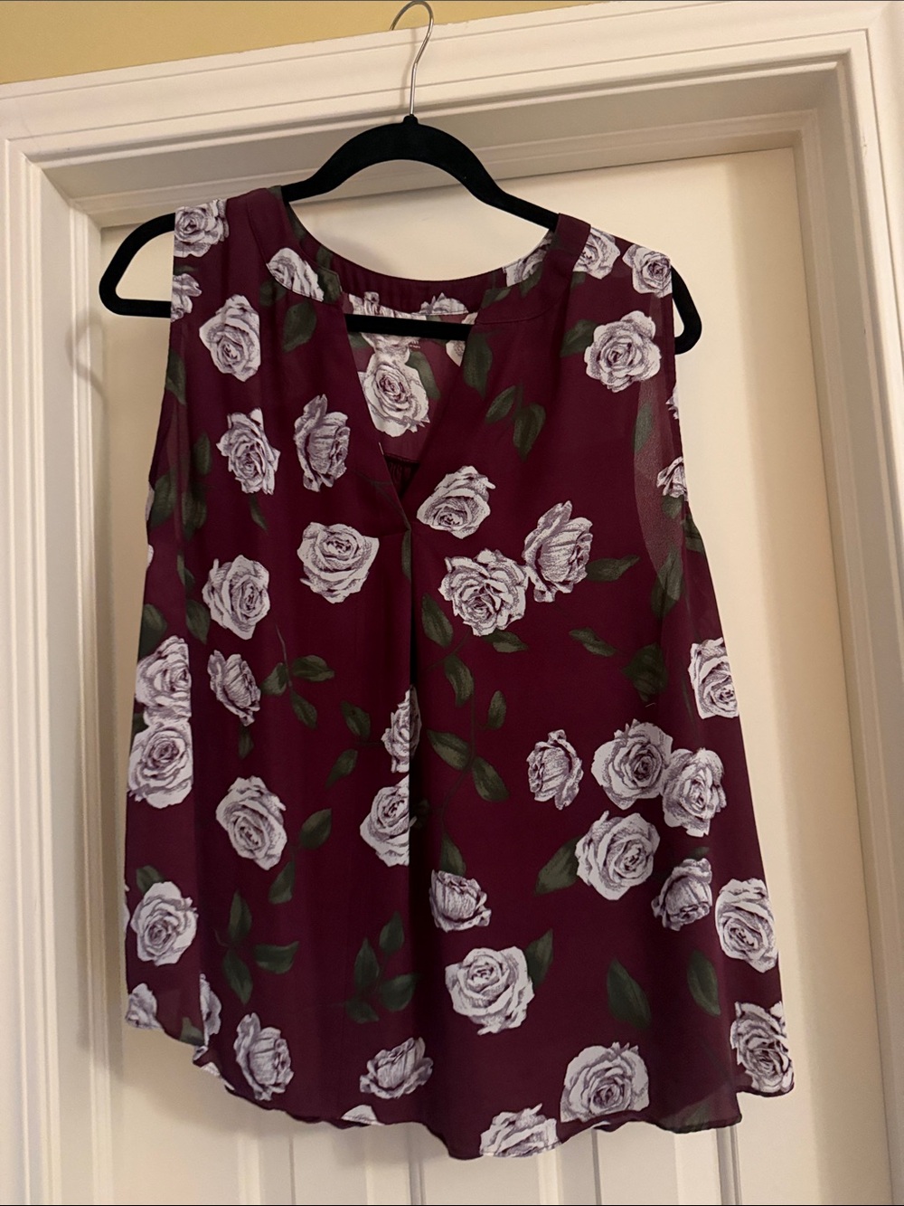 LOFT Burgundy Floral Sleeveless V-Neck Mixed Media Camisole